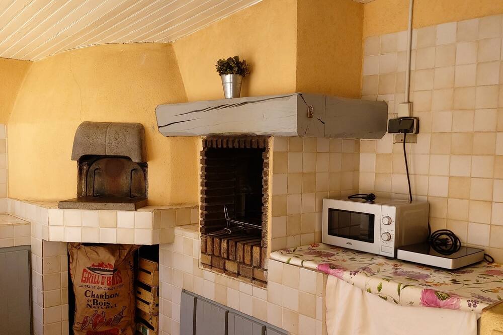Photo of Kitchen in Lamanon