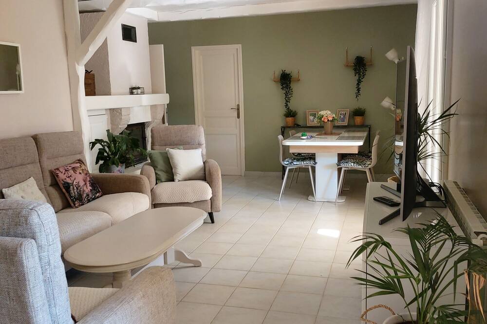 Photo of Others in Lamanon