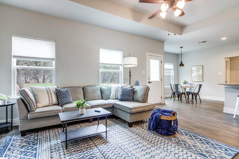 Photo of Bedroom in Spring Branch
