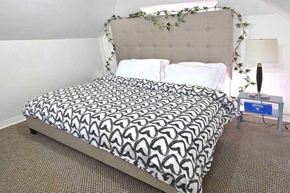 Photo of Bedroom in St. James