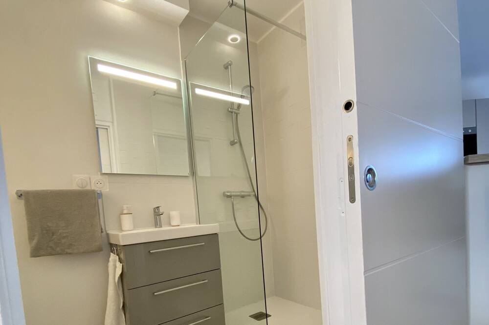 Photo of Bathroom in Canet-Plage