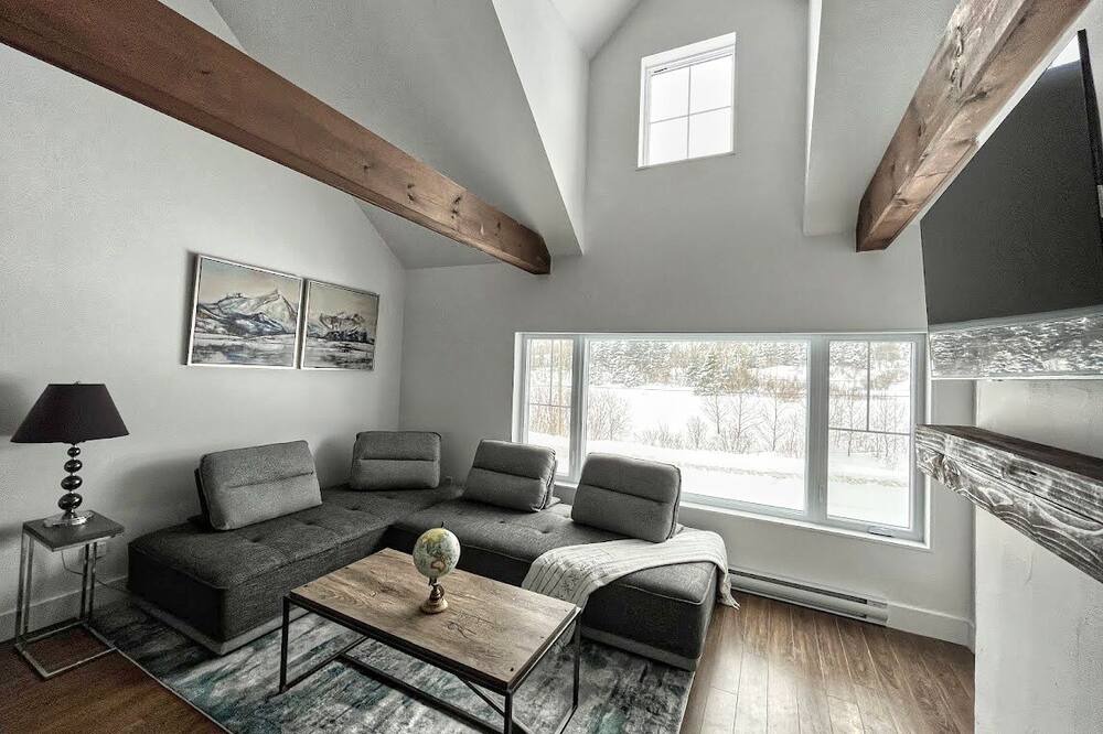 Photo of Livingroom in Saint-Tite-des-Caps