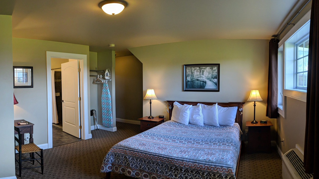 Photo of Bedroom in East Springfield