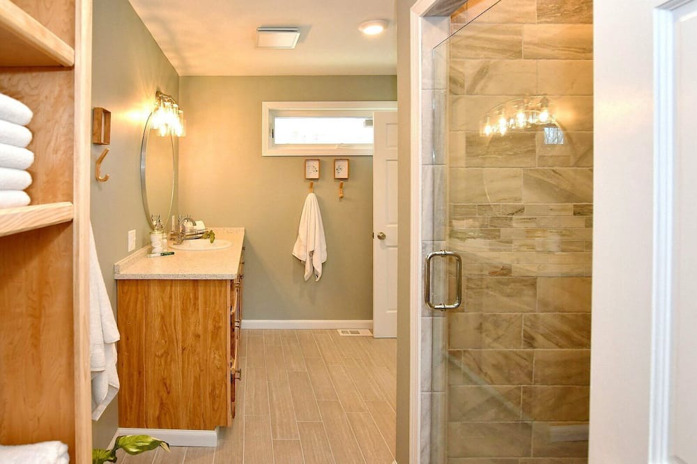 Photo of Bathroom in Naples
