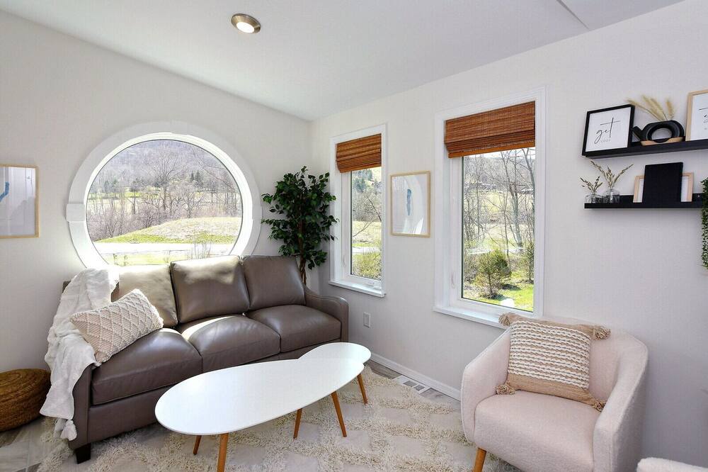 Photo of Livingroom in Naples