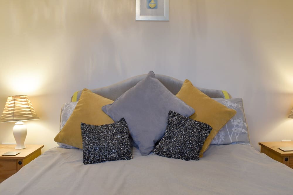 Photo of Bedroom in Burtle