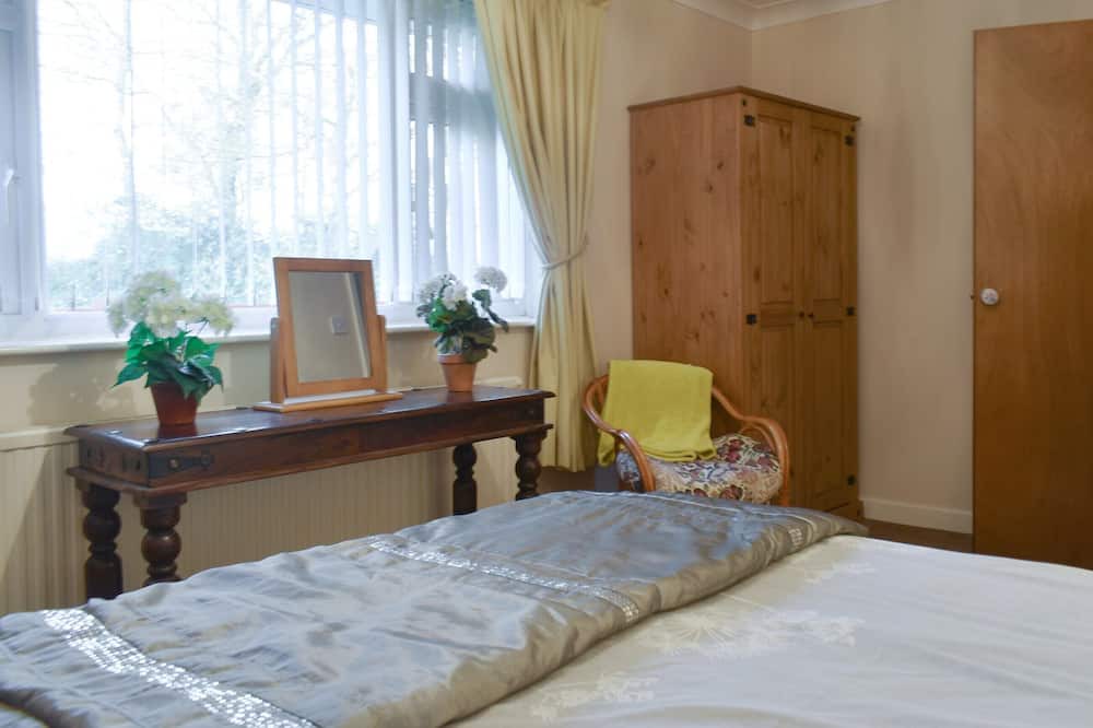 Photo of Bedroom in Burtle