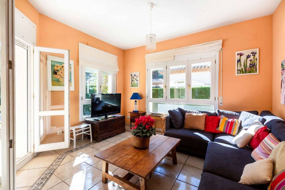 Photo of Livingroom in Bonmont Terres Noves