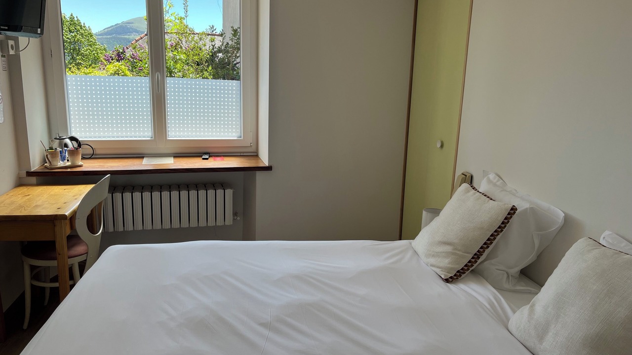 Photo of Bedroom in Saint-Julien-en-Champsaur