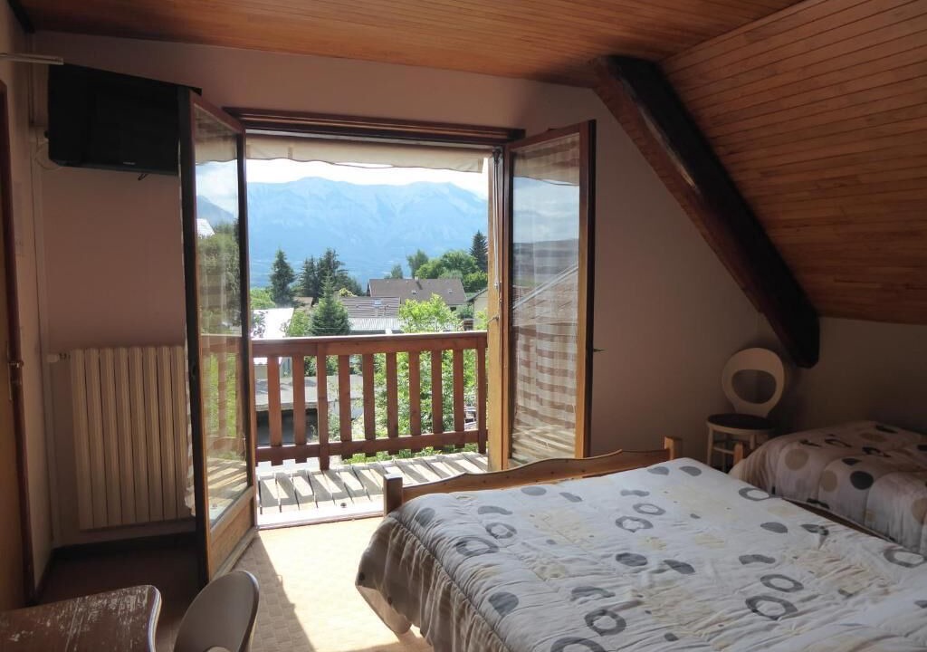 Photo of Bedroom in Saint-Julien-en-Champsaur