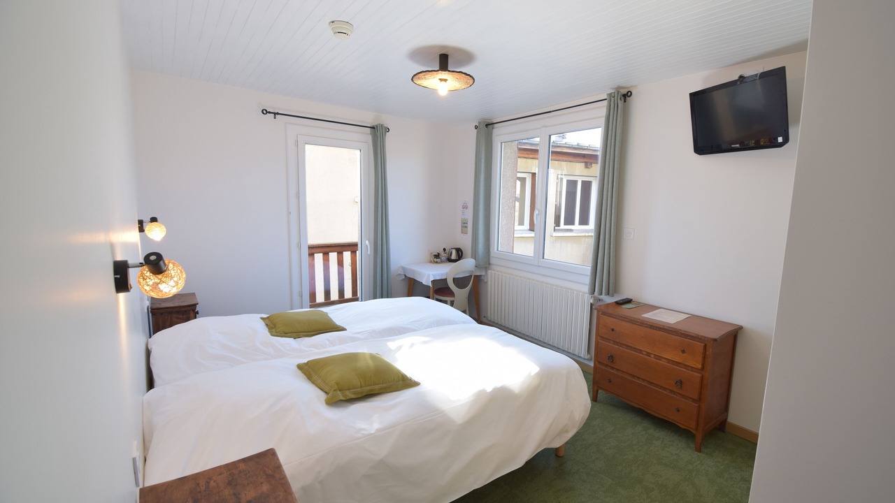 Photo of Bedroom in Saint-Julien-en-Champsaur