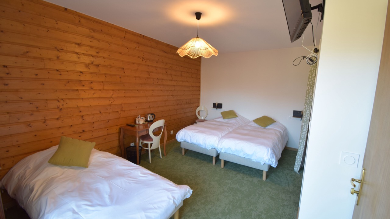 Photo of Bedroom in Saint-Julien-en-Champsaur