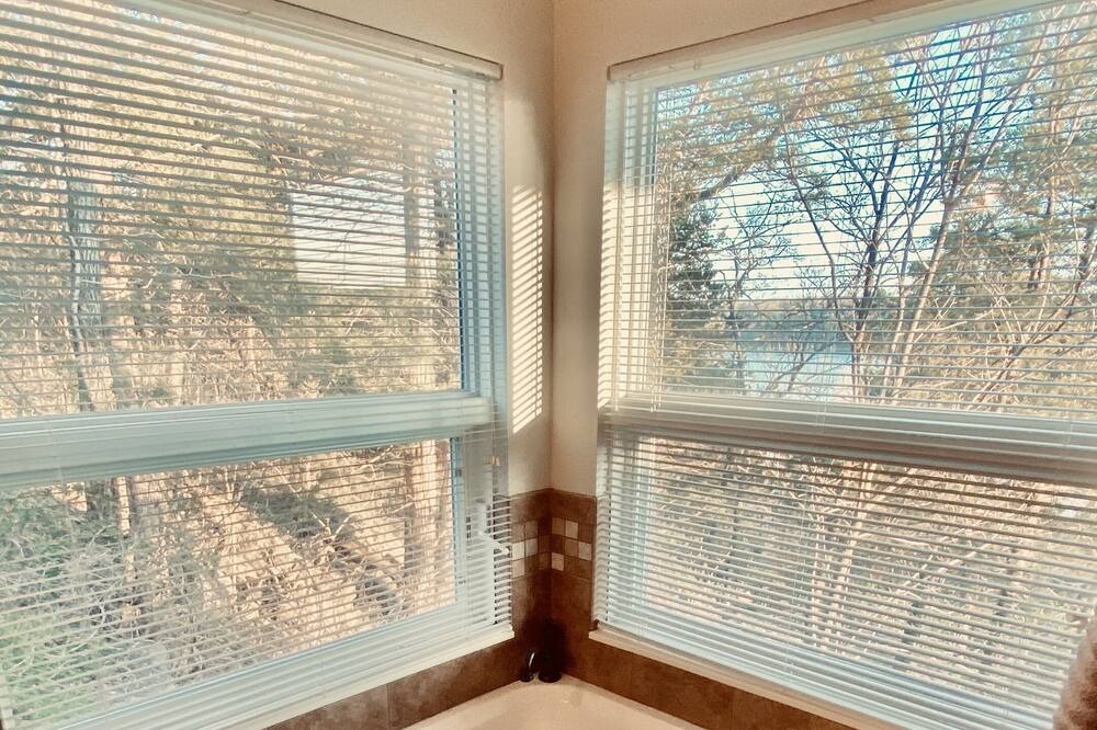 Photo of Bathroom in Eagle Rock