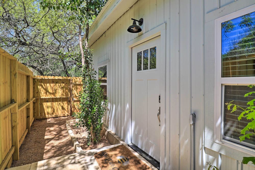 Photo of Outdoor in Hudson Bend