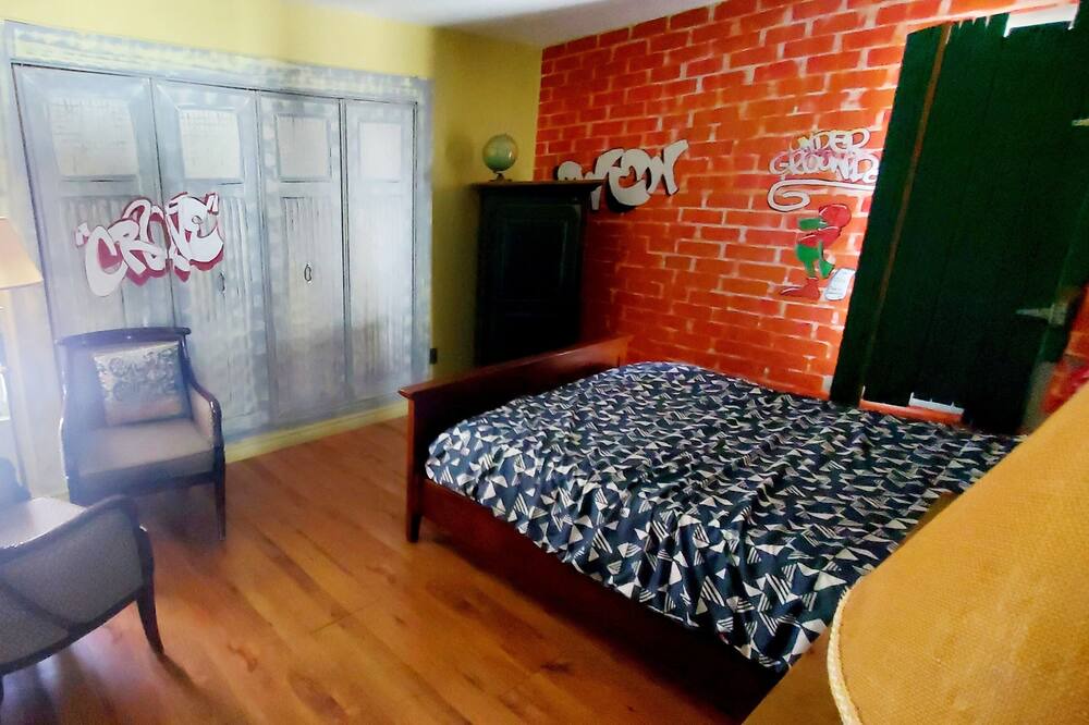 Photo of Bedroom in Sainte-Ann-des-Lacs