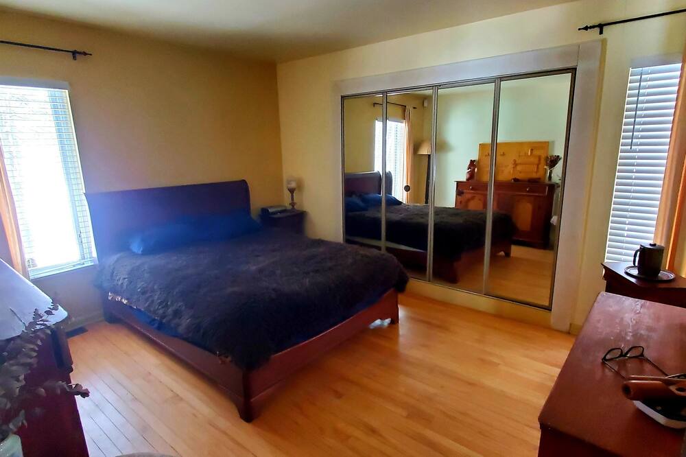 Photo of Bedroom in Sainte-Ann-des-Lacs