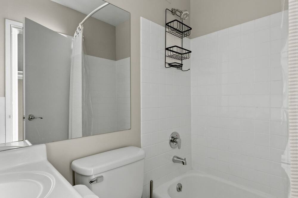 Photo of Bathroom in Edgewater Beach