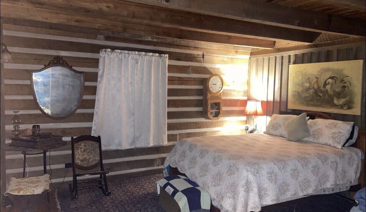 Photo of Others in Eckerty