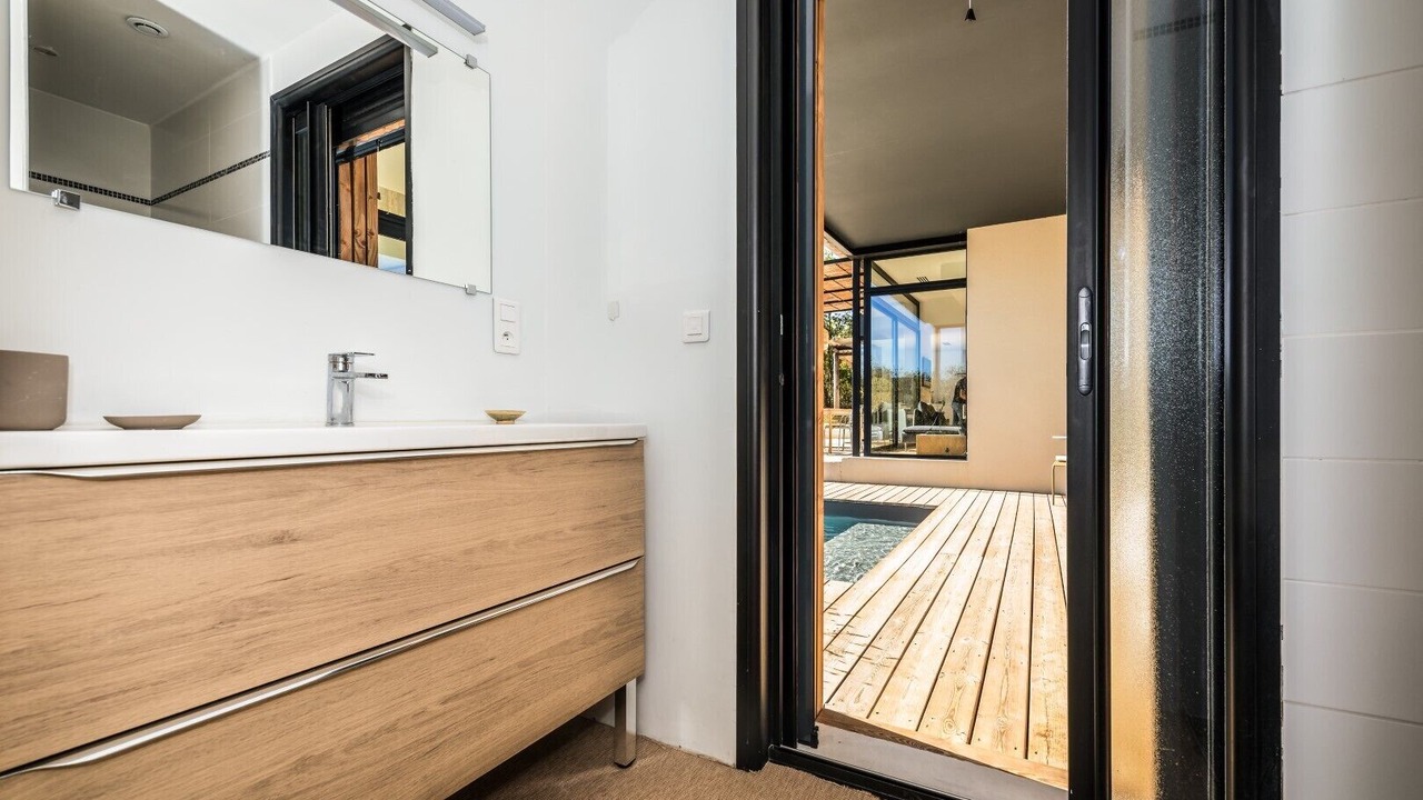 Photo of Bathroom in Gignac