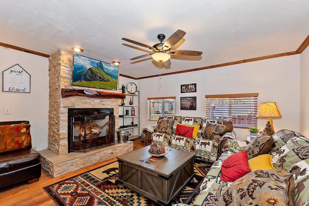 Photo of Livingroom in Boulder Bay