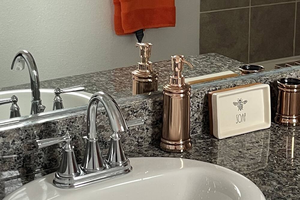 Photo of Bathroom in Alden Bridge