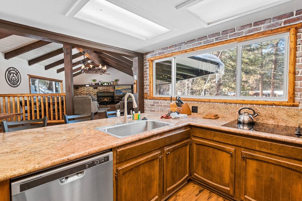 Photo of Kitchen in Summit Estates