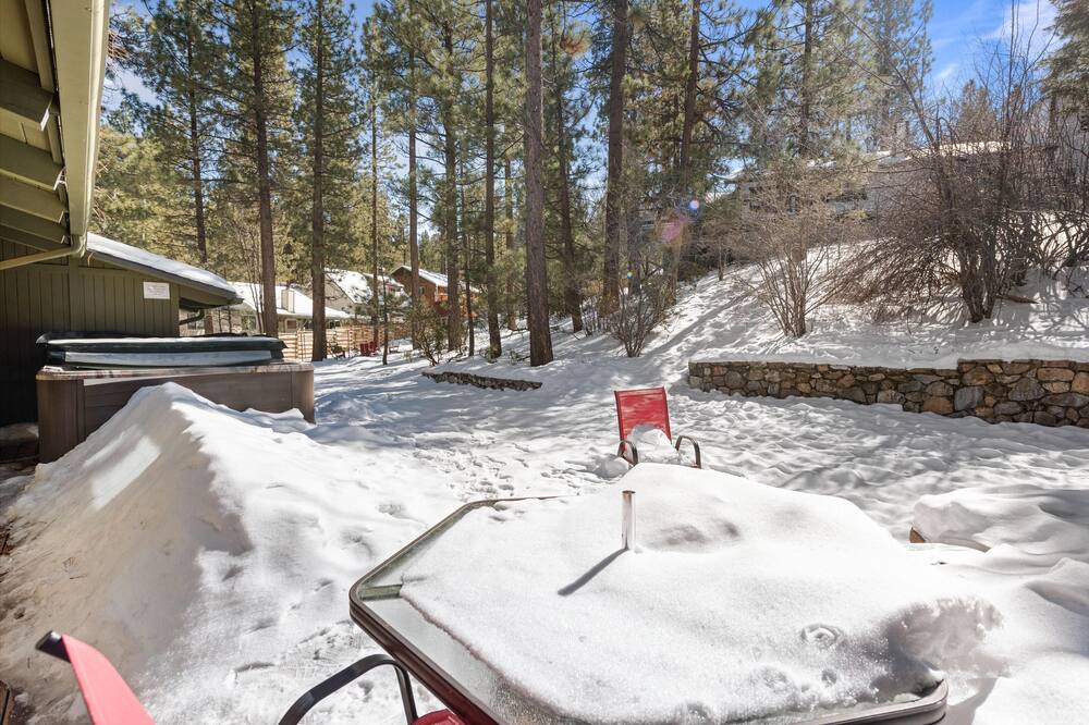 Photo of Outdoor in Summit Estates