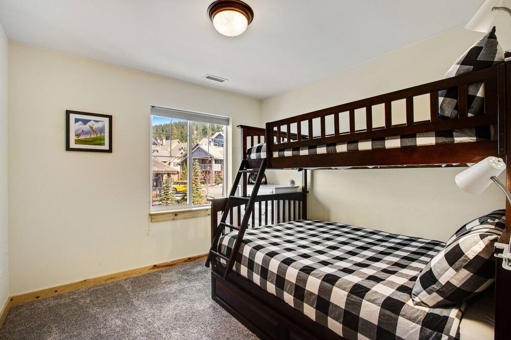 Photo of Others in Ronald