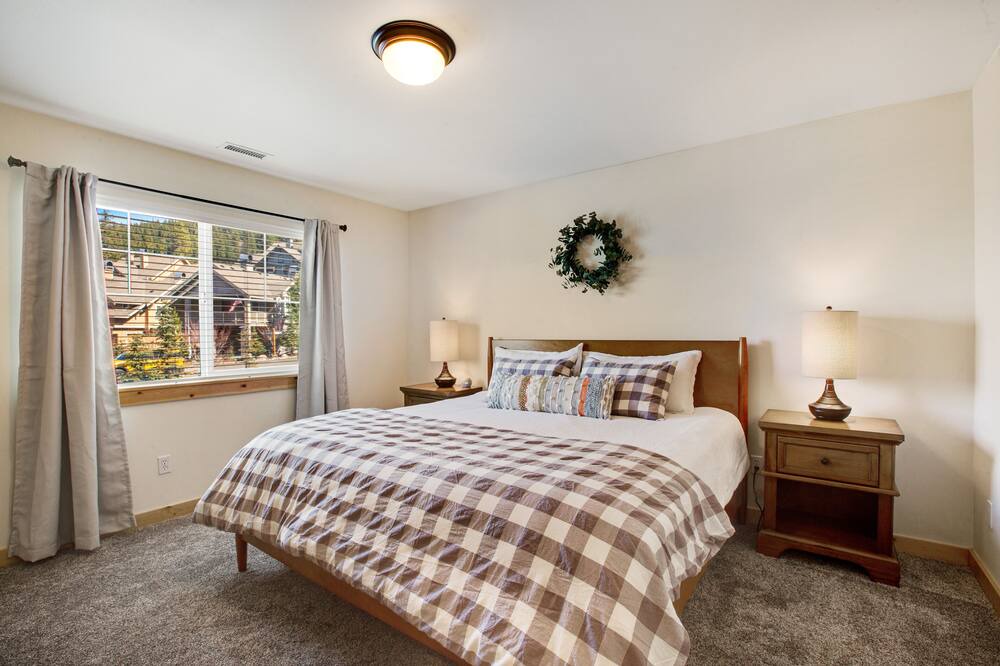 Photo of Others in Ronald