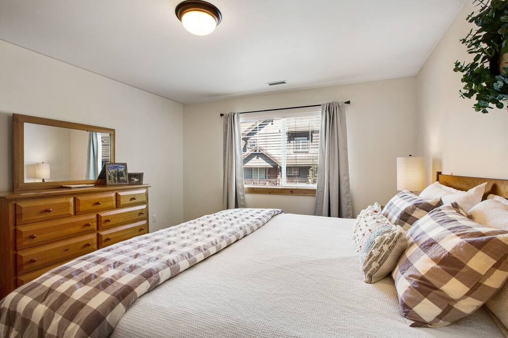 Photo of Others in Ronald