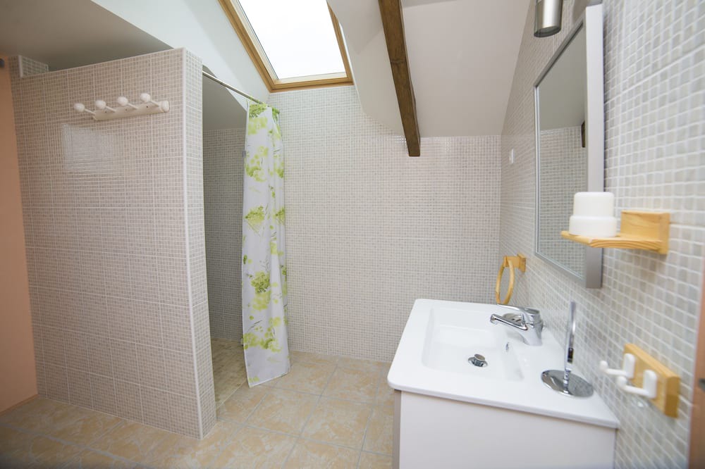 Photo of Bathroom in Bain-de-Bretagne