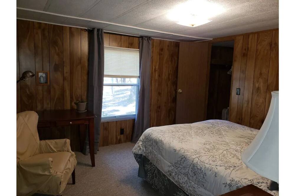 Photo of Bedroom in Henry County