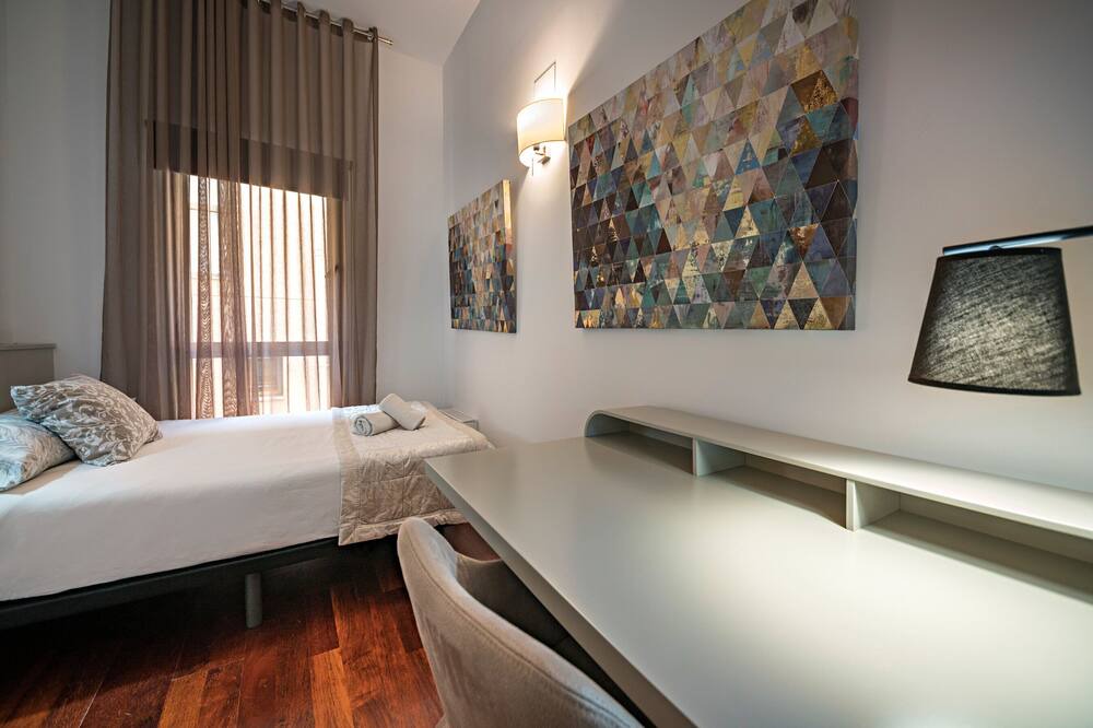 Photo of Bedroom in Gothic Quarter