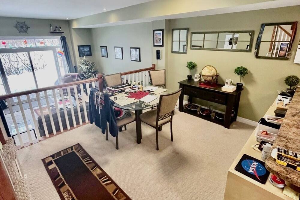 Photo of Livingroom in Anstruther Lake