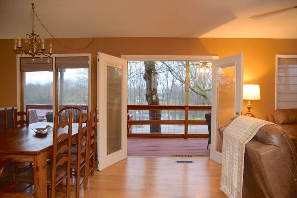 Photo of Livingroom in Horseshoe Bend