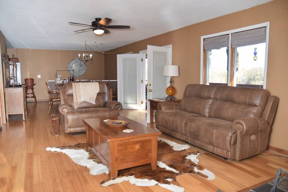 Photo of Bedroom in Horseshoe Bend