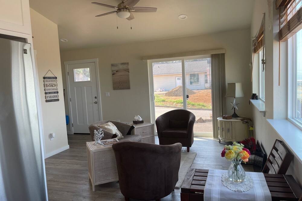 Photo of Livingroom in Gold Beach