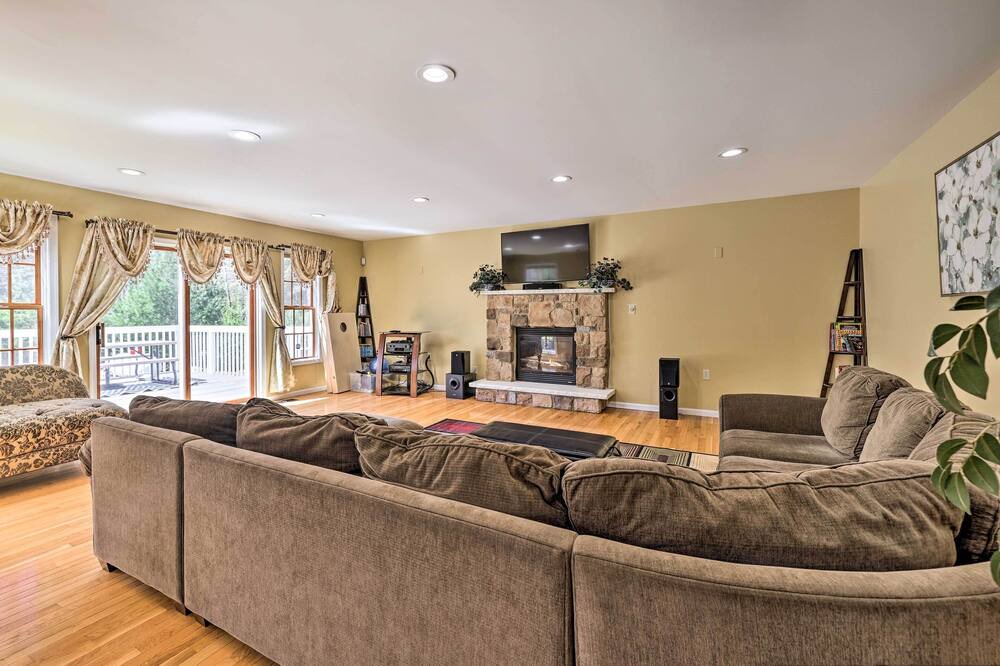 Photo of Bedroom in Henryville