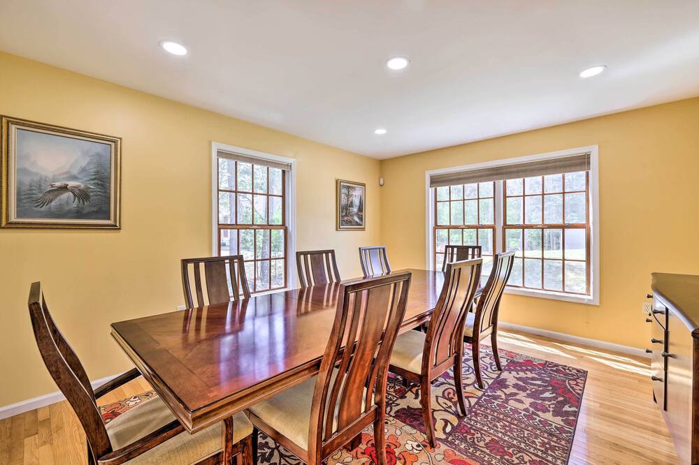 Photo of Bedroom in Henryville