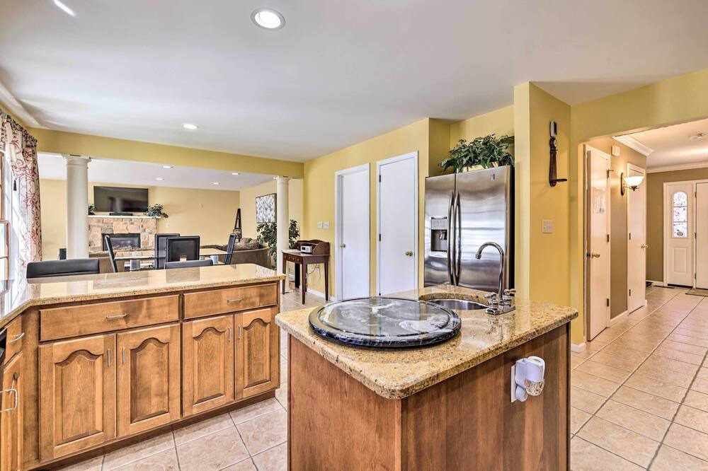 Photo of Others in Henryville