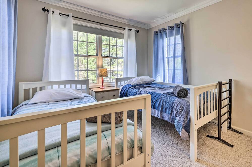 Photo of Others in Henryville