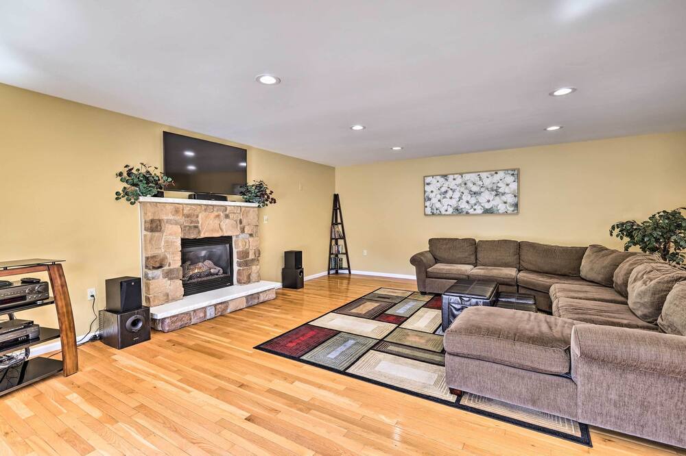 Photo of Livingroom in Henryville