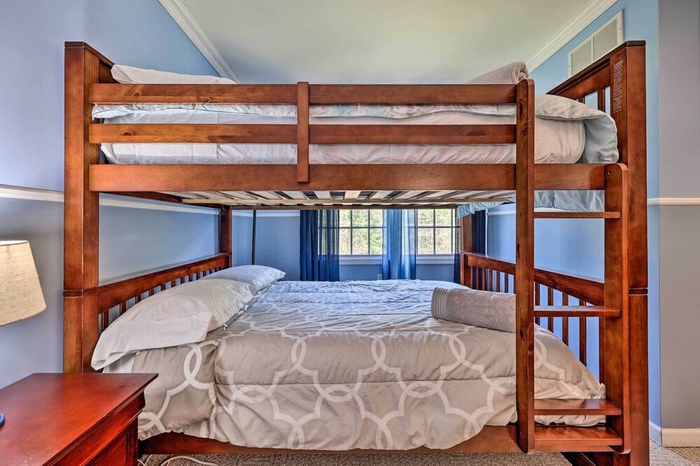 Photo of Others in Henryville