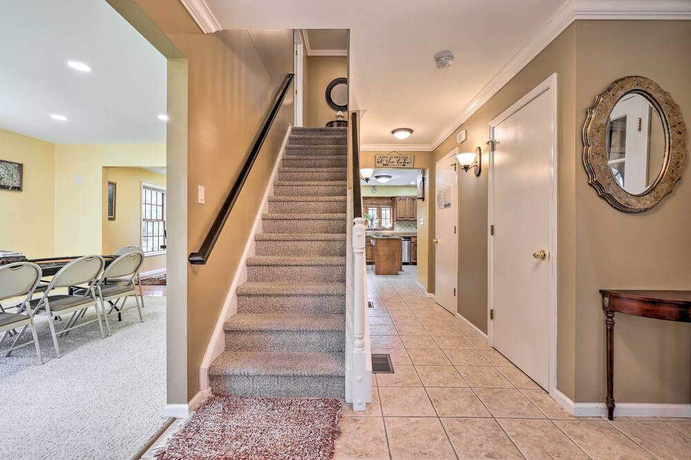 Photo of Others in Henryville