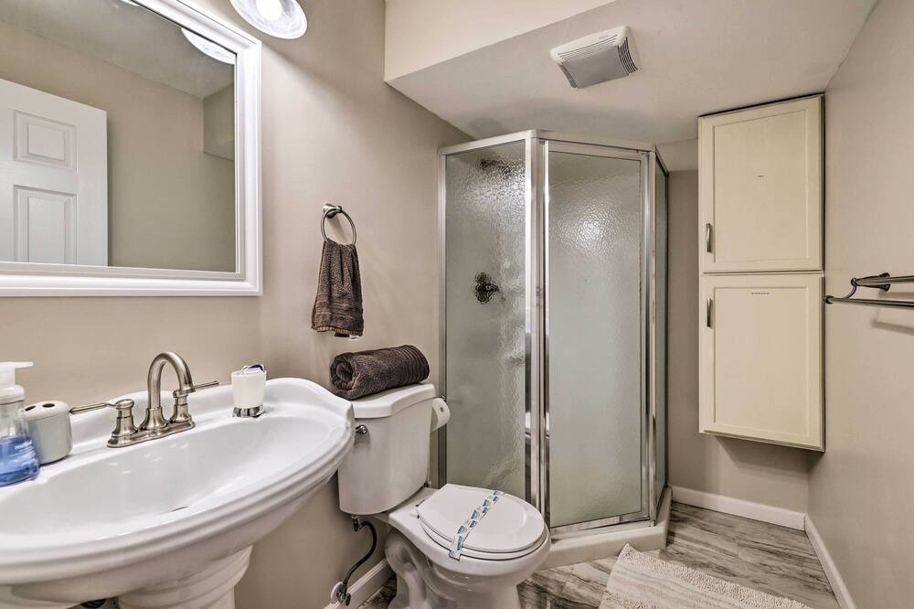 Photo of Bathroom in Henryville