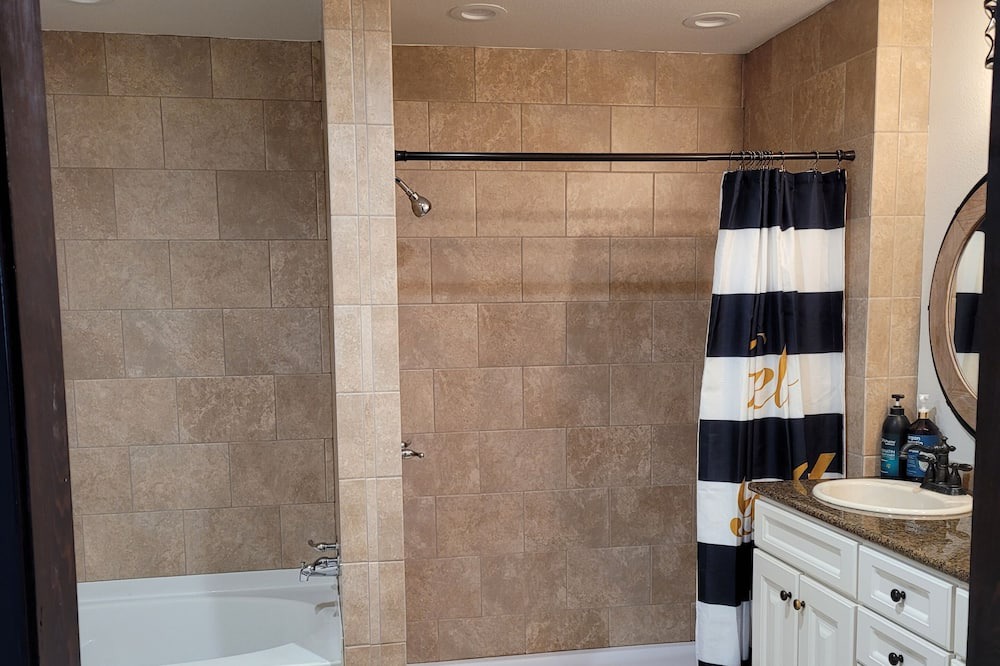 Photo of Bathroom in Lingle