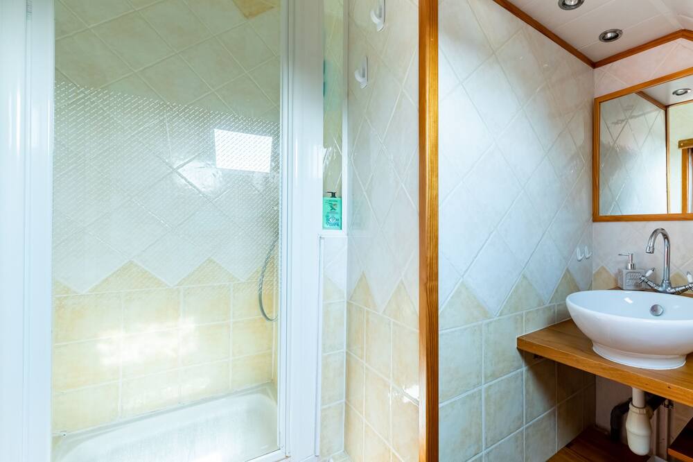 Photo of Bathroom in Plouer-sur-Rance