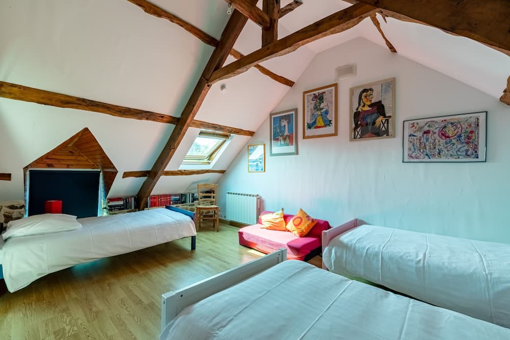Photo of Bedroom in Plouer-sur-Rance