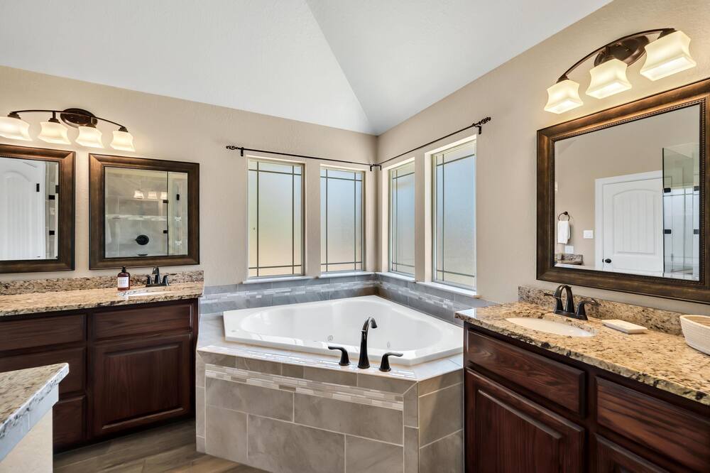 Photo of Bathroom in Belton