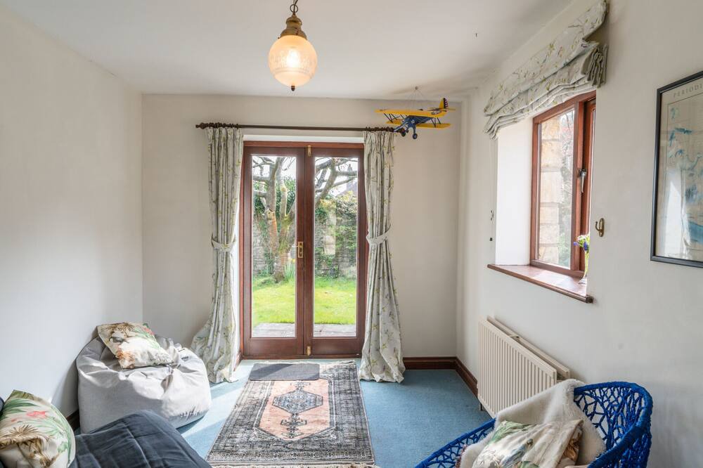 Photo of Livingroom in Dundry